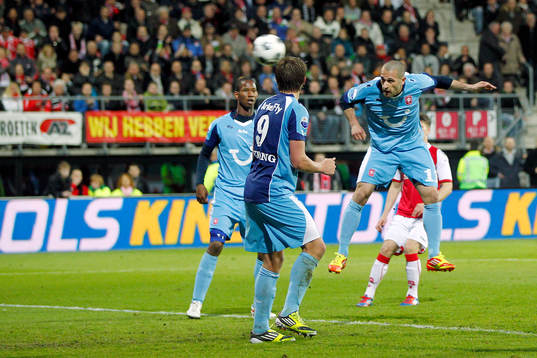 Emir Bajrami, Twente, gör 2-2