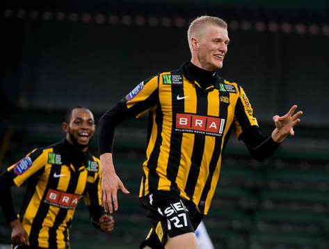 Tom Söderberg, Häcken, gör 2-0, jubel René Makondele