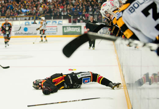 Simon Bertilsson, Brynäs blir liggandes
