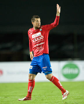 Denis Velic tackar publiken
