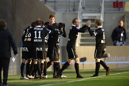 Tobias Grahn, Örebro, gör 2-1. Jubel