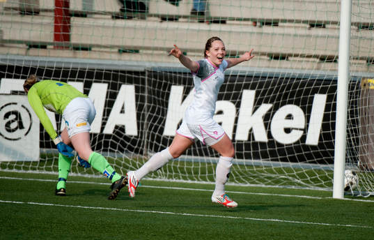 Elin Rubensson, LDB gör 5-2. Jubel