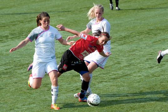 Sara Björk Gunnarsdottir, LDB och Kosovare Asllani,