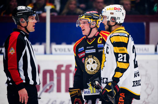Jakob Silfverberg, Brynäs, och Jimmie Ericsson,