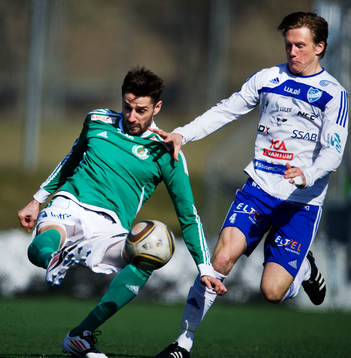 Filip Jägerbring, IFK Luleå, jagar bollen