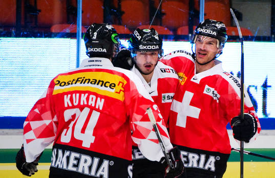 Dean Kukan, Daniel Rubin och Morris Trachsler, Schweiz,
