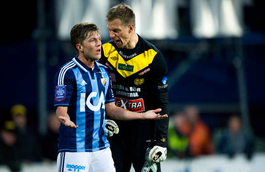 Mattias Asper, målvakt, Mjällby skäller ut Martin