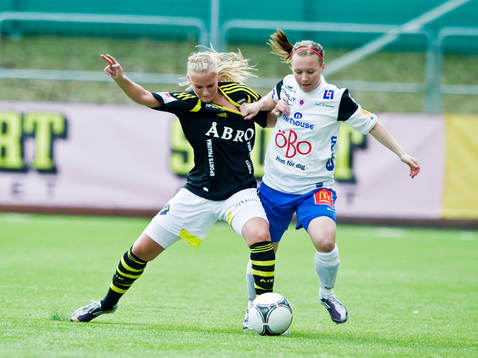 Therése Boström, AIK och Susanna Lehtinen, Örebro