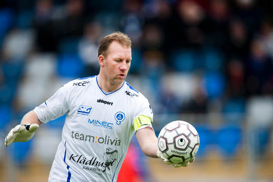 Henrik Gustavsson, målvakt