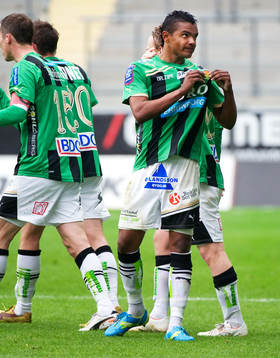 Wanderson Do Carmo, GAIS, jubel, visar upp klubbmärket