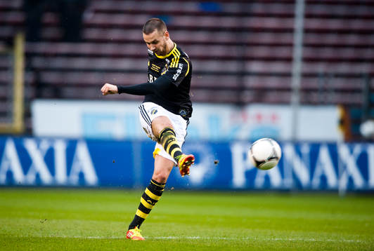 Alexander Milosevic, AIK klipper till bollen som blir 1-0