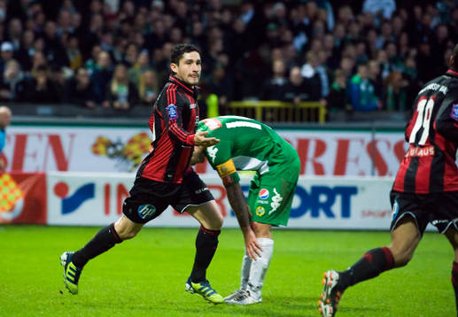 Pablo Pinones Arce, Brommapojkarna