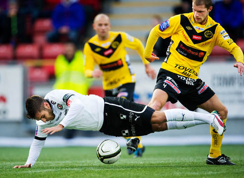 William Atashkadeh, Örebro, faller i en närkamp med
