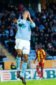 Mathias Ranegie, Malmö, nära nicka in målet