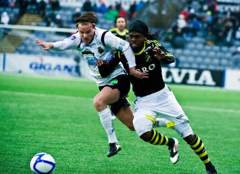 Eric Larsson, Gefle och Martin Mutumba, AIK som gjorde