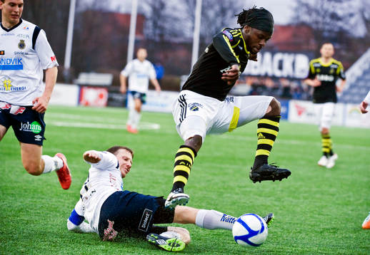 Daniel Bernhardsson, Gefle och Martin Mutumba, AIK gjorde