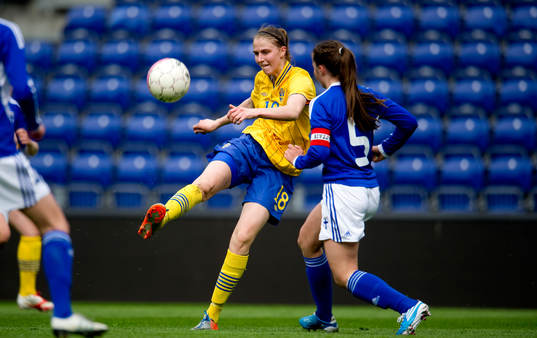 Sandra Törnros, Sverige