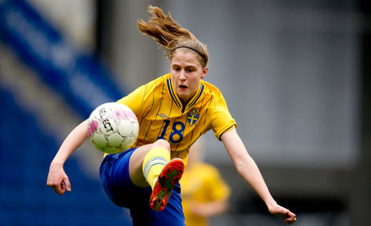 Sandra Törnros, Sverige
