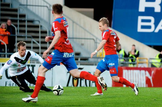 Erik Sundin, Helsingborg rundar Mattias Asper, Mjällby