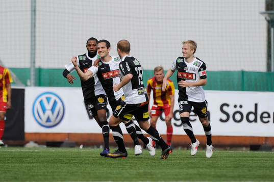 Martin Ericsson, Häcken gör 0-1 på frispark i första