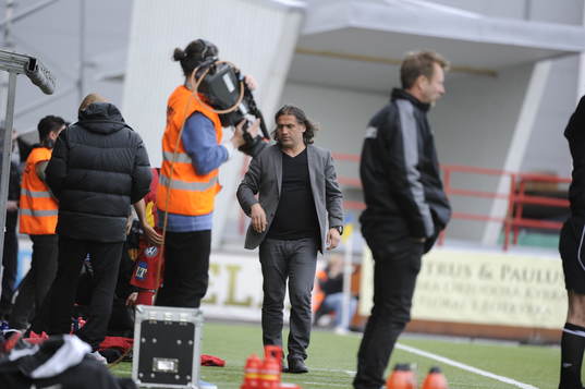 Özcan Melkemichel, tränare, Syrianska