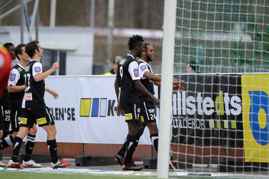René Makondele, Häcken avgör med 1-2 i andra halvlek