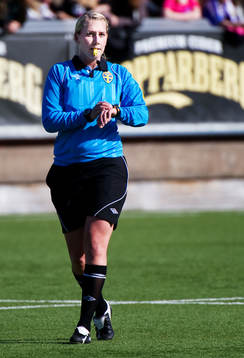 Tess Pettersson, domare