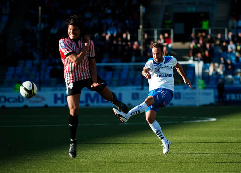 Mathias Florén, Norrköping, skjuter