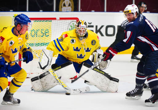 Jim Slater, USA, oroar framför Viktor Fasth, målvakt,