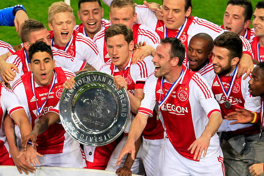 Bläddra bland fler bilder av Fotboll, Eredivisie, Ajax - VVV