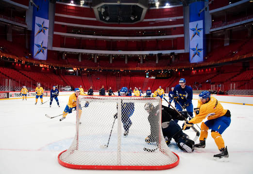 Spelarna tränar i Globen
