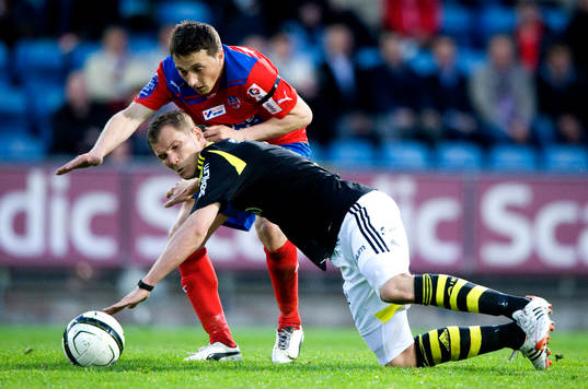 Ardian Gashi, Helsingborg och Robert Åhman Persson, AIK