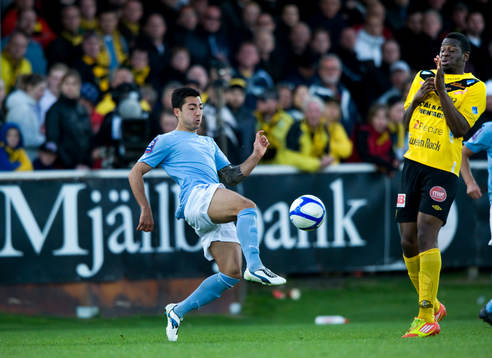 Jiloan Hamad, Malmö och Dominique Kivuvu, Mjällby
