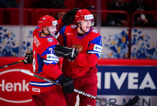 Alexander Popov och Yevgeni Malkin, Ryssland, jubel
