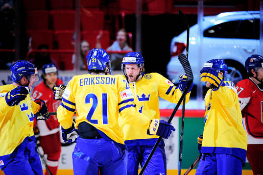 Niklas Kronwall och Henrik Zetterberg, Sverige (Jubel)