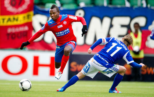 May Mahlangu, Helsingborg, Ari Freyr Skúlason, GIF