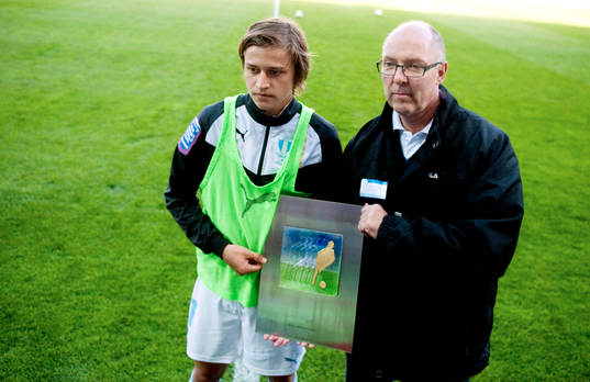 Månadens tipselitspelare, Simon Thern, Malmö. Tipselit