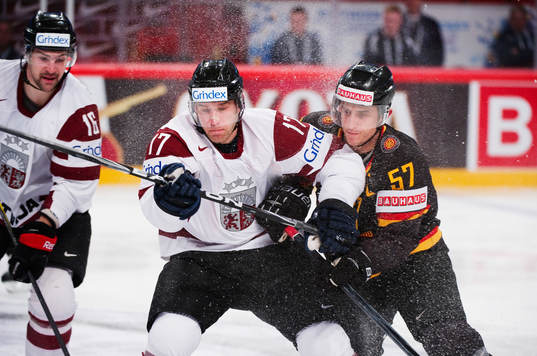 Kaspars Daugavins och Aleksejs Sirokovs, Lettland, och