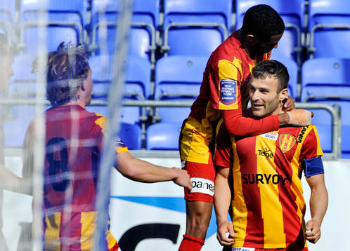 Sharbel Touma var matchens gigant med sina tre mål. Här