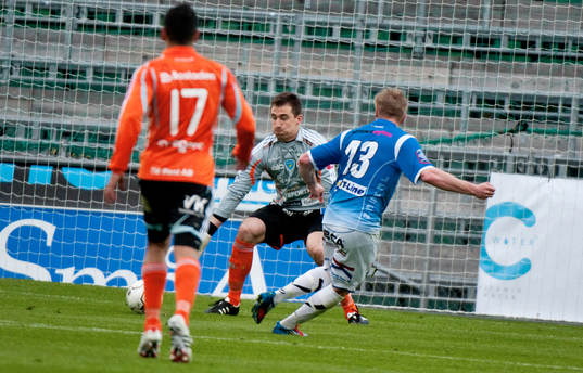 Fredrik Jensen, Trelleborg gör 2-1 bakom Vladimir Sudar,