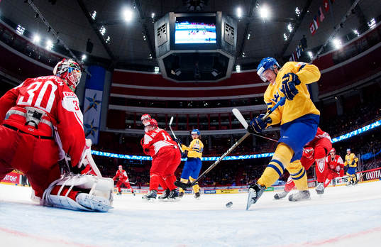 Jakob Silfverberg, Sverige, oroar framför Frederik