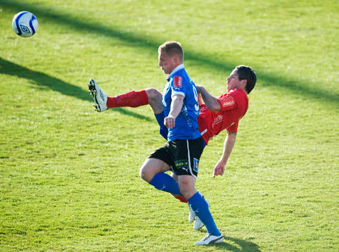 Bläddra bland fler bilder av Fotboll, superettan, Öster - Halmstad