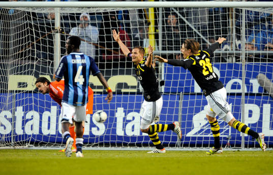 AIK spelarna jublar