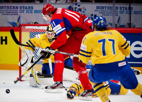 Viktor Fasth, målvakt, Sverige, ser Yevgeni Malkin,