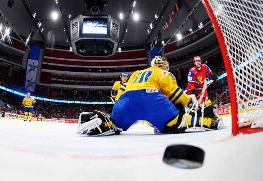 Alexander Popov, Ryssland, skjuter in 1-1 bakom Viktor
