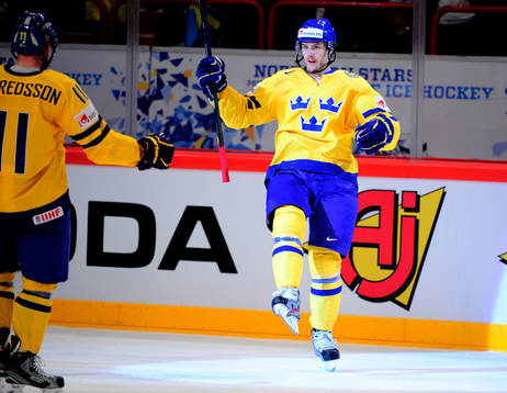 Erik Karlsson, Sverige, gör 1-0