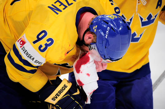 Johan Franzén, Sverige, skada, blod