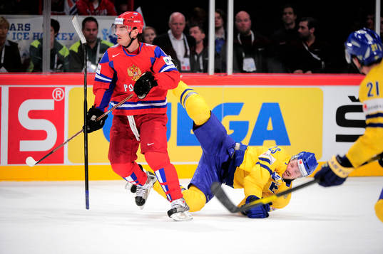 Nikolai Zherdev, ryssland, tacklar Niklas Persson, Sverige