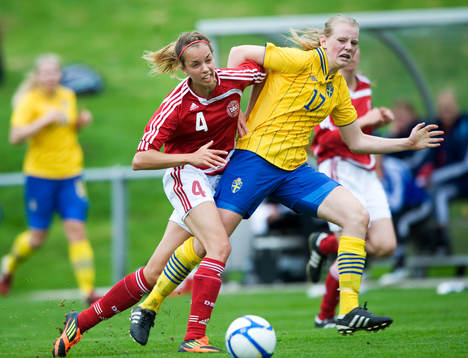 Stina Blackstenius, Sverige och Rikke Sevecke, Danmark