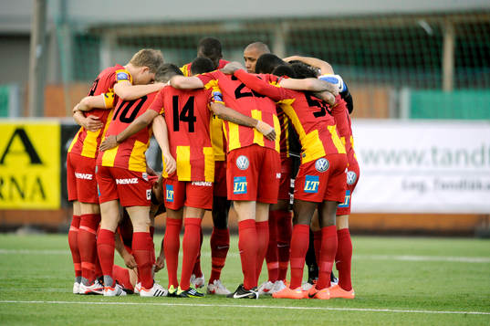 Syrianska laddar innan avspark